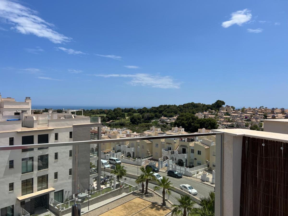 Luxurious Flat & Private Rooftop In Villamartin Orihuela Costa Dehesa de Campoamor  Bagian luar foto
