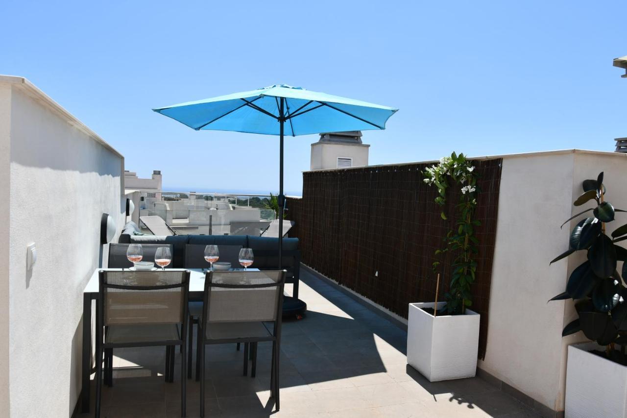Luxurious Flat & Private Rooftop In Villamartin Orihuela Costa Dehesa de Campoamor  Bagian luar foto