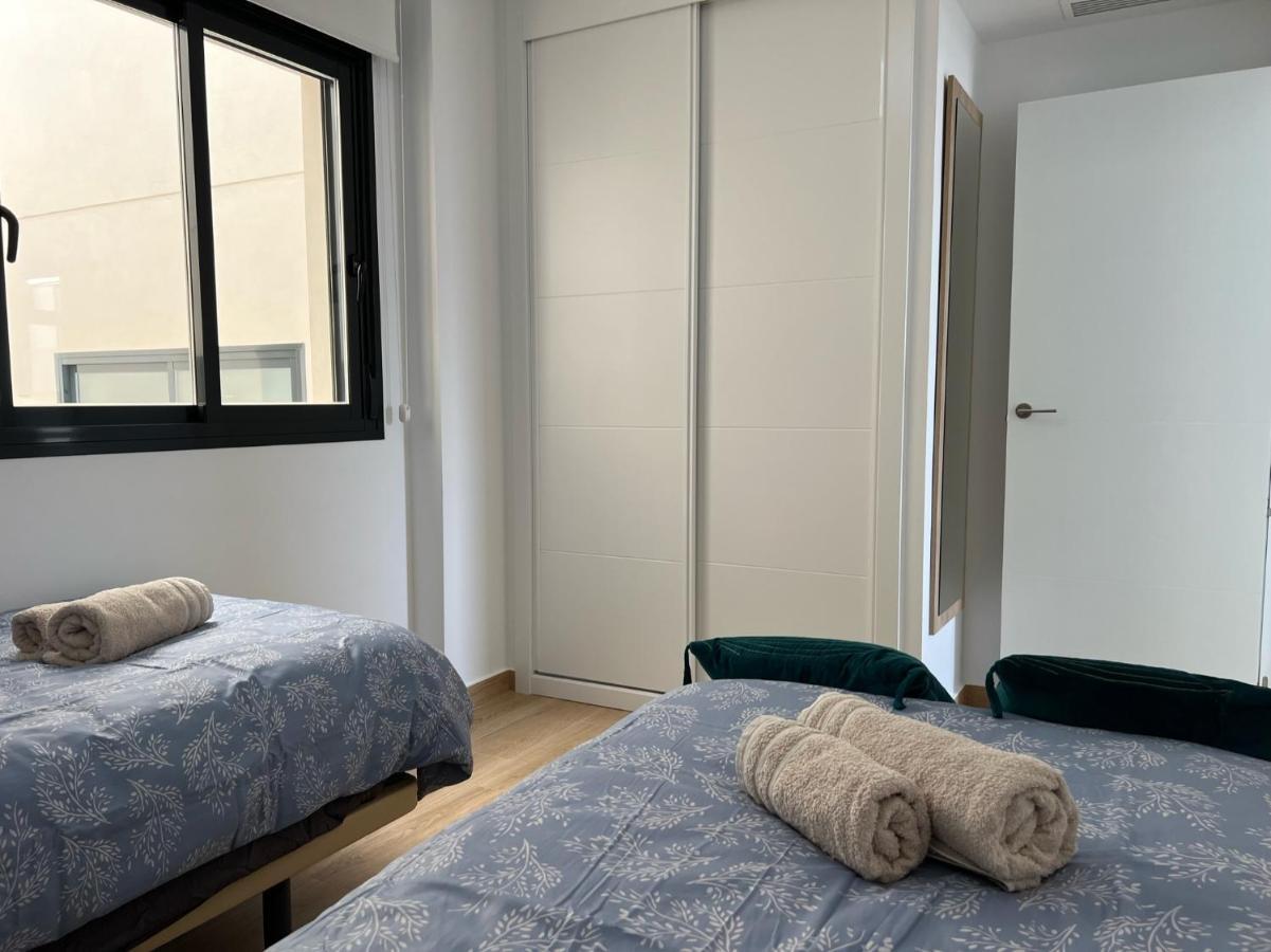 Luxurious Flat & Private Rooftop In Villamartin Orihuela Costa Dehesa de Campoamor  Bagian luar foto