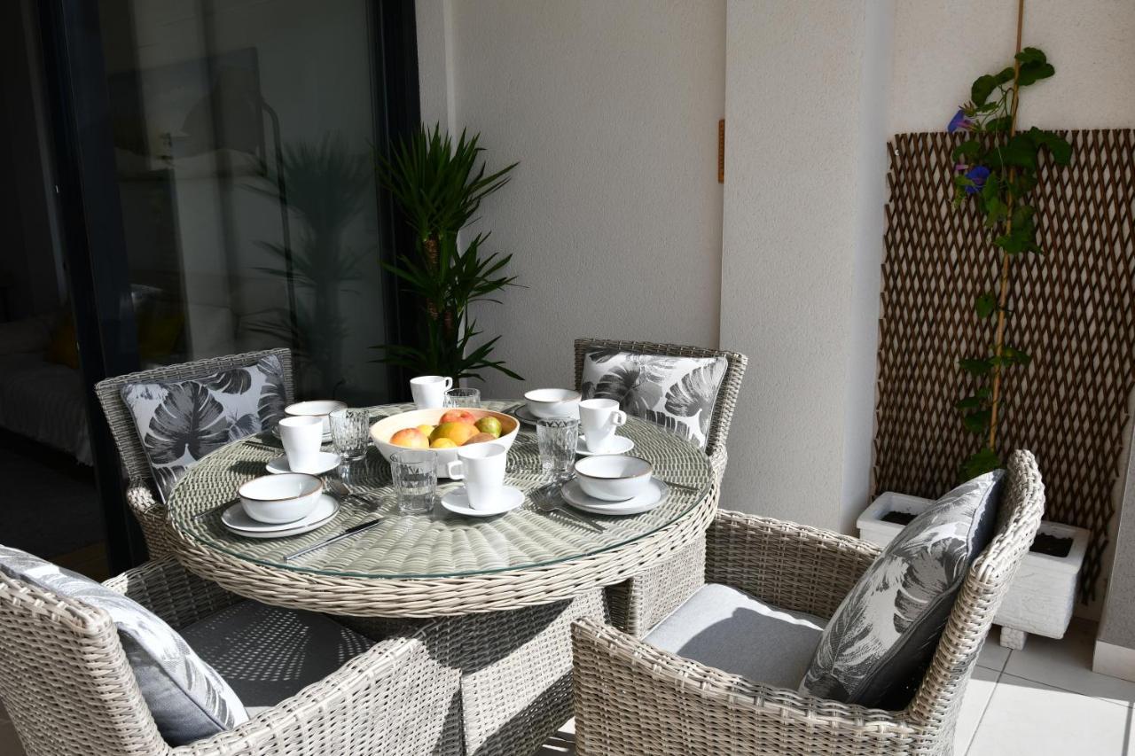 Luxurious Flat & Private Rooftop In Villamartin Orihuela Costa Dehesa de Campoamor  Bagian luar foto