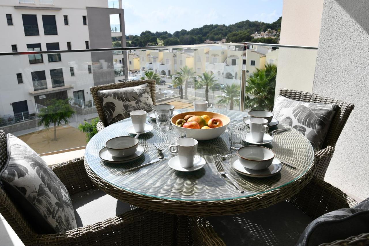 Luxurious Flat & Private Rooftop In Villamartin Orihuela Costa Dehesa de Campoamor  Bagian luar foto